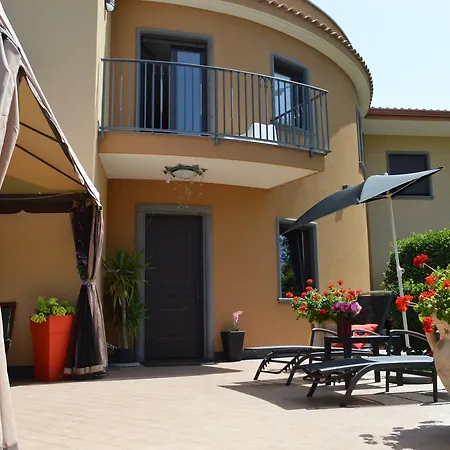 بيت للعطل La Reggia Dell'etna *
